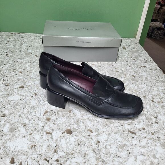NEW Leather Loafers by Nine West - Size 8.5 - Picture 2 of 4